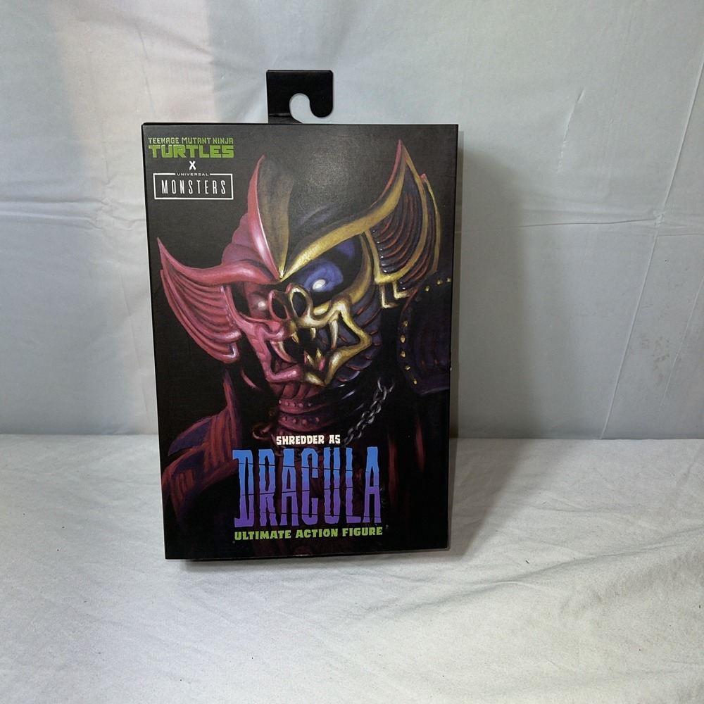 NEW! NECA TMNT X UNIVERSAL MONSTERS SHREDDER AS DRACULA PURPLE WALMART EXCLUSIVE